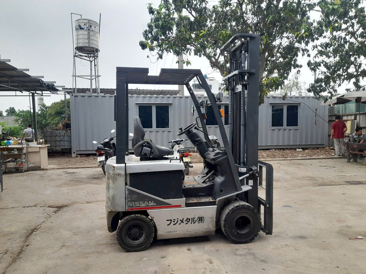 z6696659742966_2e1bc65fae53a47eb6f5473926bde95f